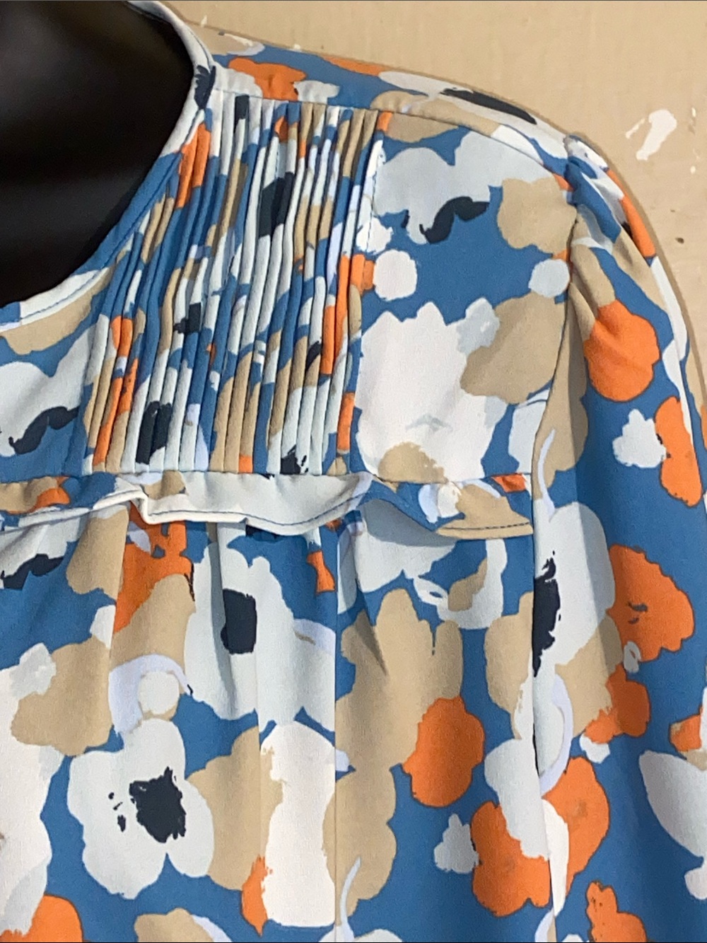 JOIE LIMITED EDITION FLORAL BLOUSE Pleats & Ruffles Blue Cream Orange & Black - Picture 2 of 9